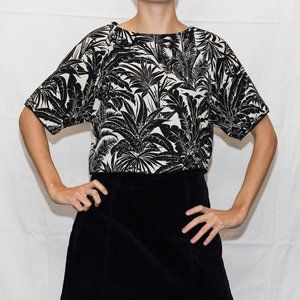 Topshop black/white tropical boxy crop top US4